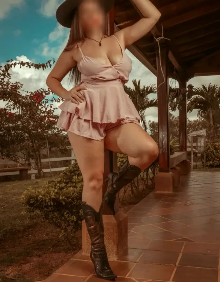 Rhian, 21